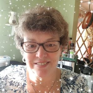 Meet your Posher, Debbie